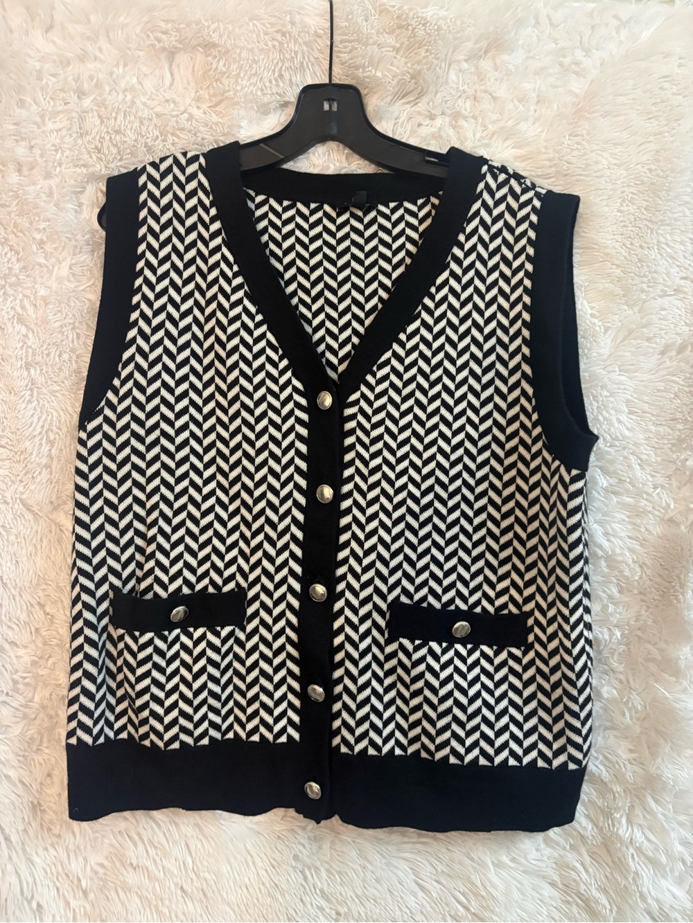 Talbots Black & White Chevron Knit Sleeveless Sweater Vest-0001